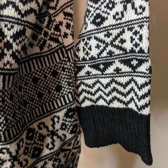 Sacred Threads Black and White Fair Isle Knit Open Front Oversized Cardigan - Picture 3 of 4